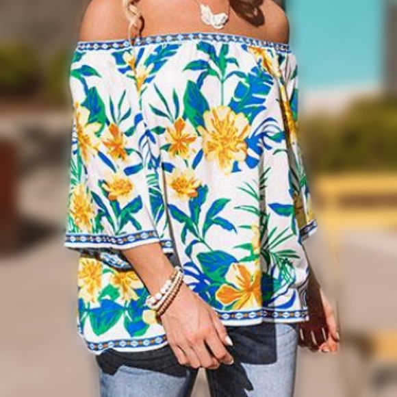 NEW Flying Tomato Breezy Off the Shoulder Top Sm - Picture 10 of 11